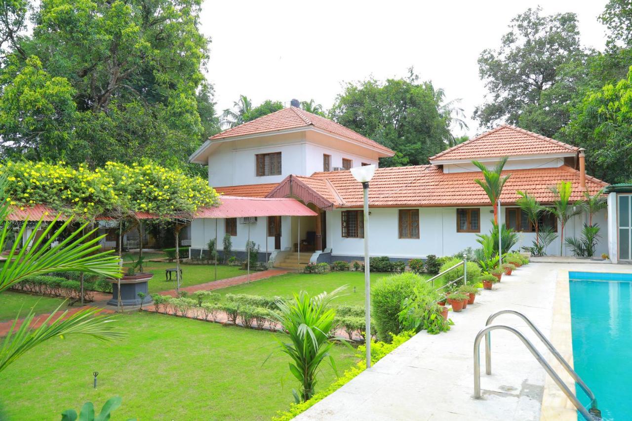 Ayuryogashram Heritage Thrissur Buitenkant foto