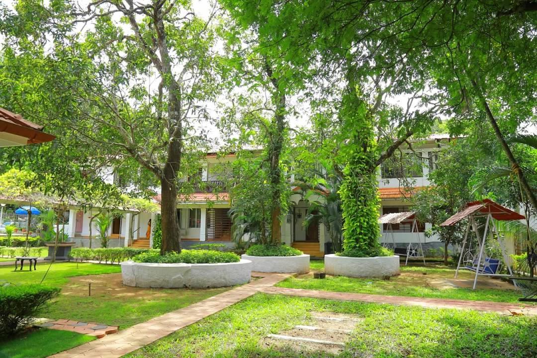 Ayuryogashram Heritage Thrissur Buitenkant foto